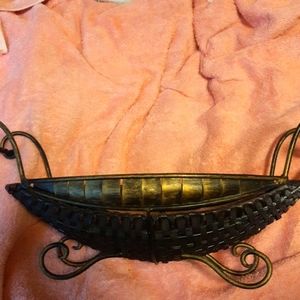 Metal and wicker bronze 14" bowl/planter